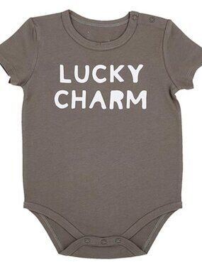 Stephan Baby: Baby Boy grey  piece bodysuit "Lucky Charm" Size 6-12 Month NEW